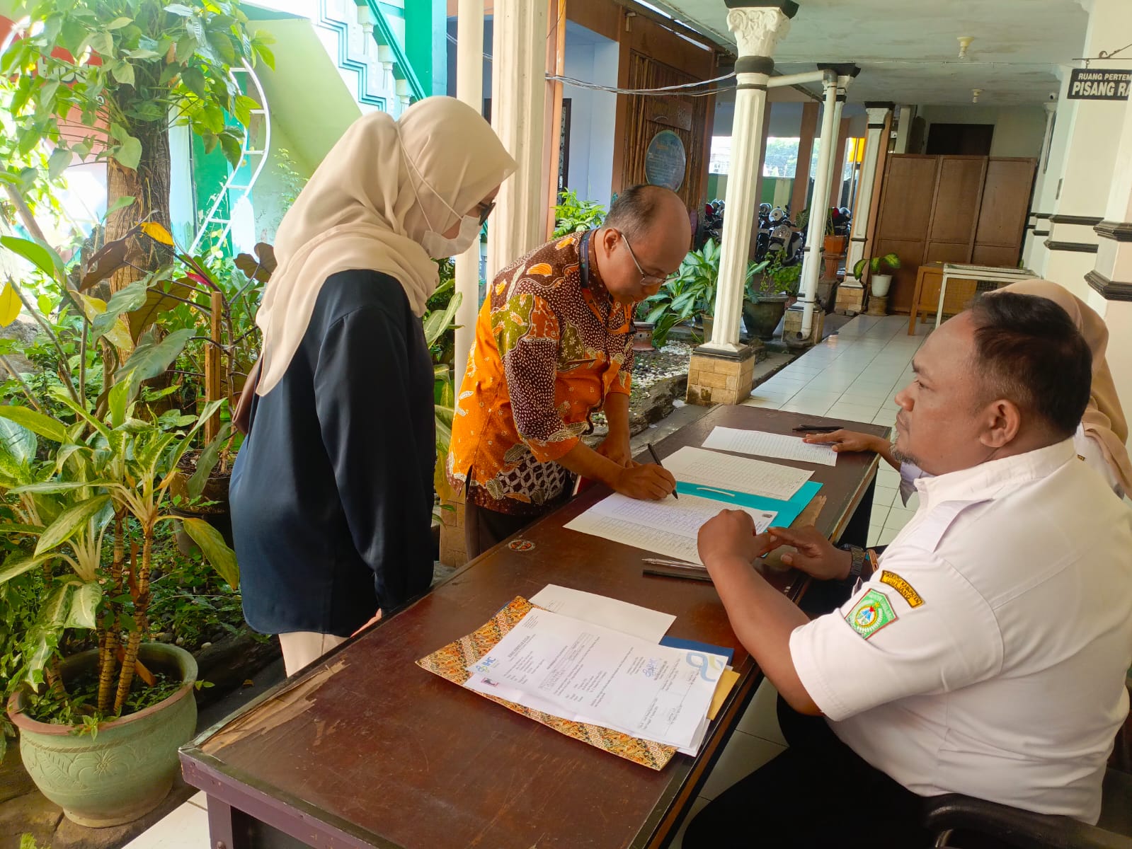 Perkuat Pelayanan Bagi Lansia, RS Bhayangkara Lumajang Ikuti Rapat Koordinasi Penguatan Rujukan Geriatri
